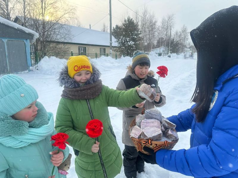 Возложение цветов, посвященное 80-летию полного освобождения блокады Ленинграда